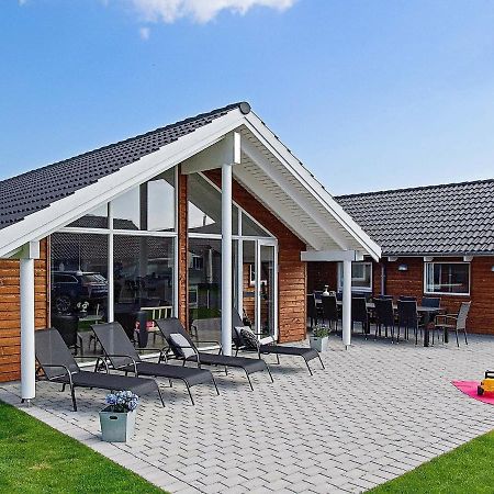 12 Person Holiday Home In Hasselberg Kappeln Ruang foto