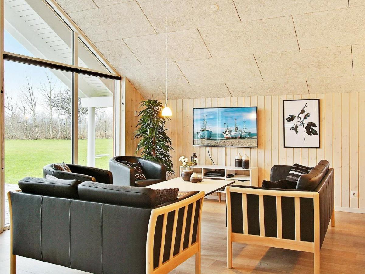 12 Person Holiday Home In Hasselberg Kappeln Ruang foto