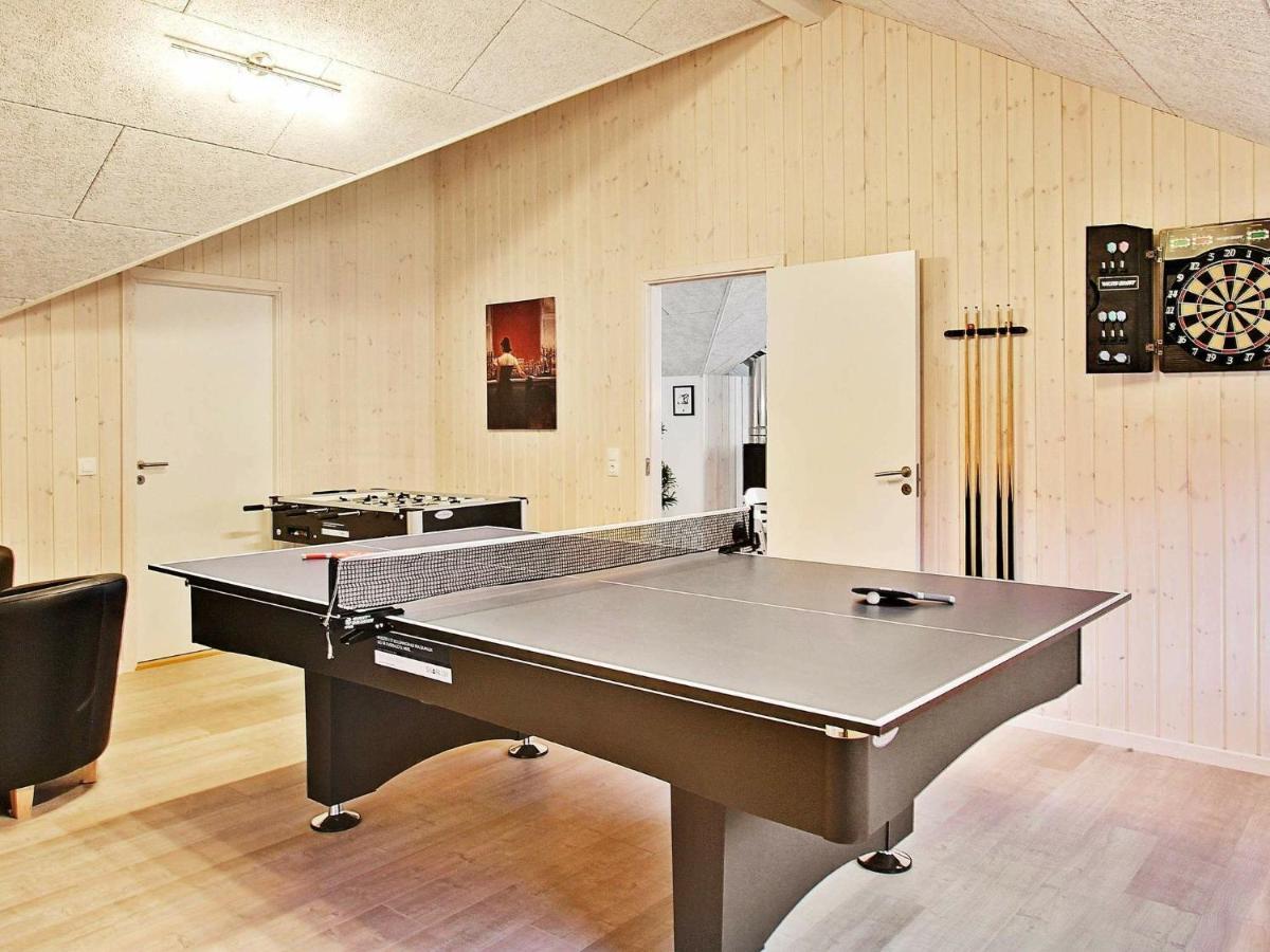 12 Person Holiday Home In Hasselberg Kappeln Ruang foto